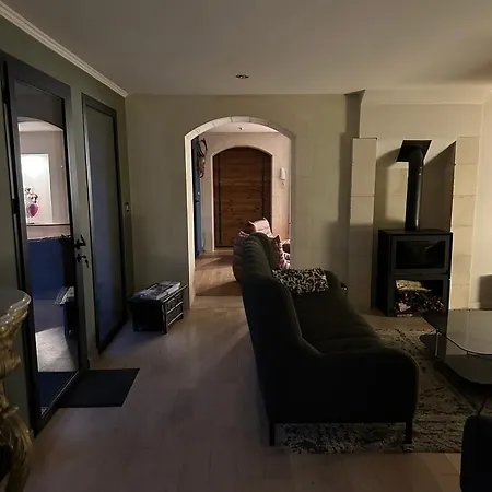Une Maison De Famille